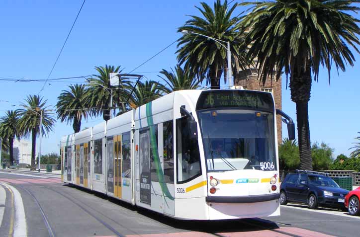 Yarra Trams Combino 5006